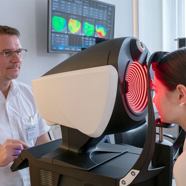Optiker vermisst Augen mit DNY Scanner