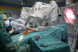 5 Jahre Davinci Op Roboter Im Krankenhaus Der Barmherzigen Bruder Wien