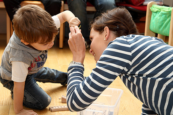 Fruhintervention Fur Kinder Mit Autismus Spektrum Storungen Ass