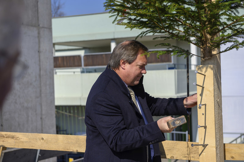 Fotograf Thomas Hude, Krankenhaus der Barmherzigen Brüder St. Veit/Glan, 7.3.2022, Gleichenfeier, Zubau